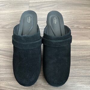 Crocs sarah black suede leather mule clogs high heels size 8